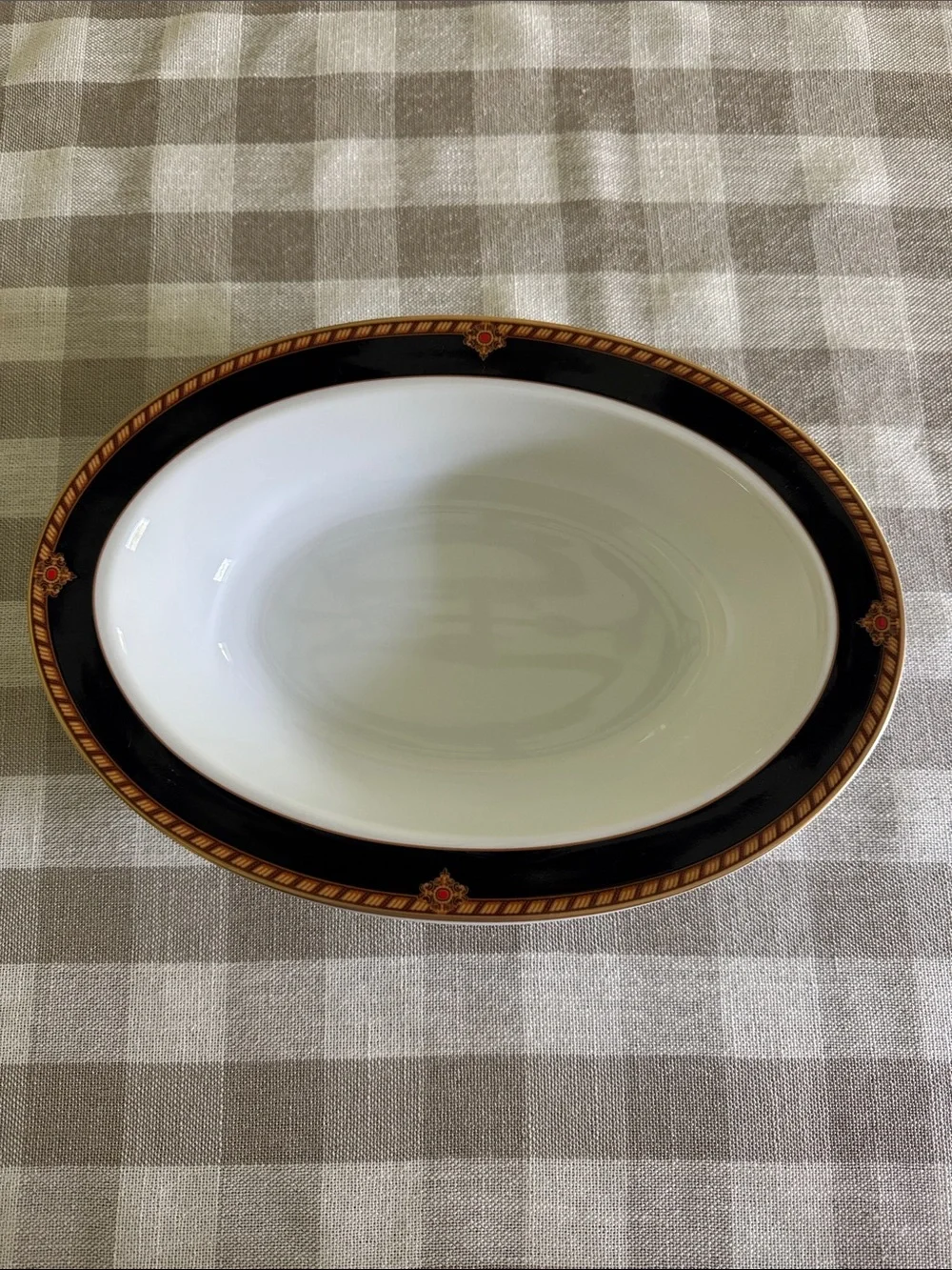 Wedgwood Embassy Collection Southbury Navy and Gold Trim Oval Serving Bowl